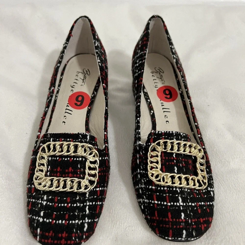 Bettye Muller Tweed Shoes Size 6 Red and Black Preppy Shoes Coquette Chain Block